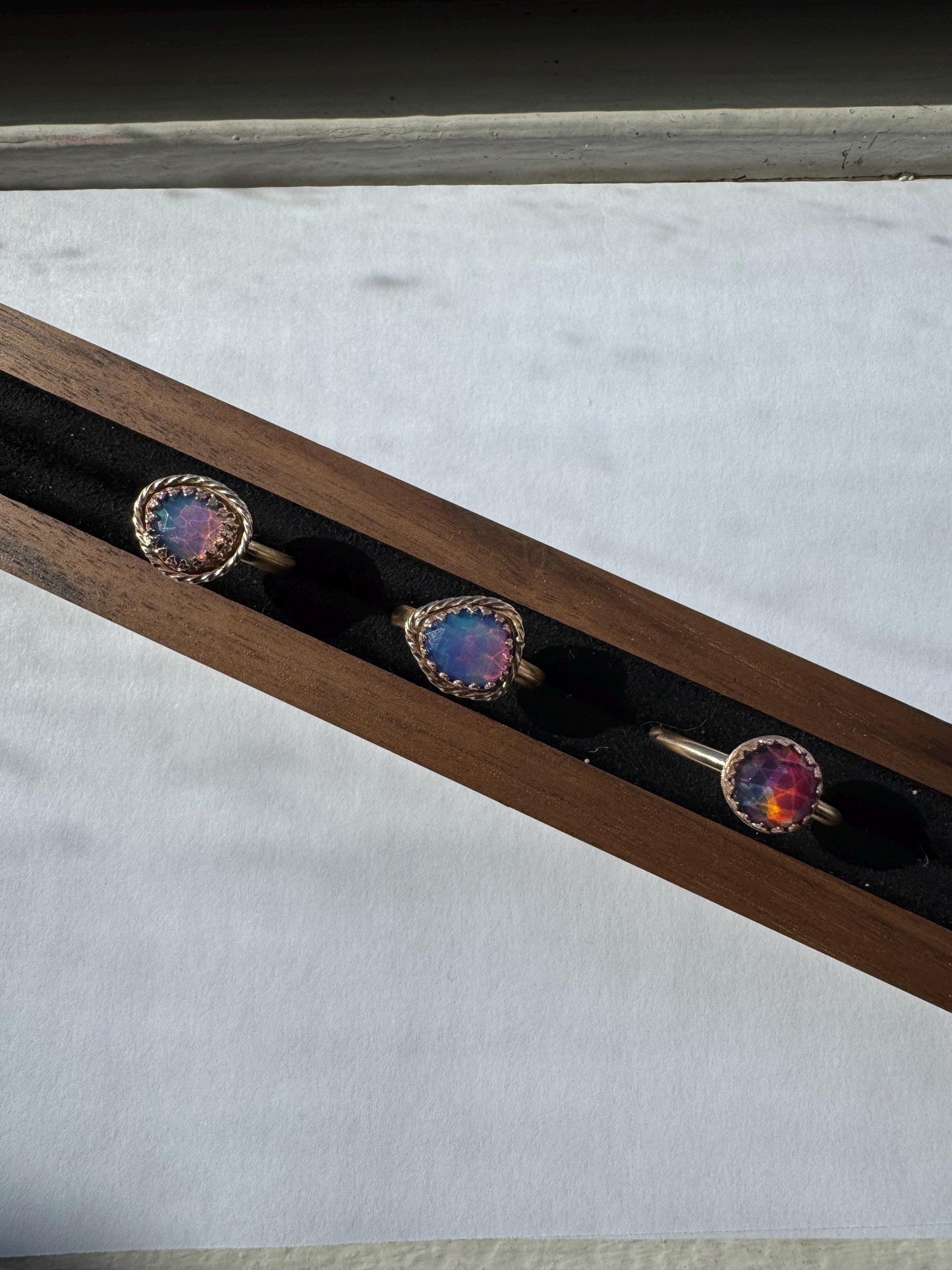 Aurora Opal with Crown Bezel size 8